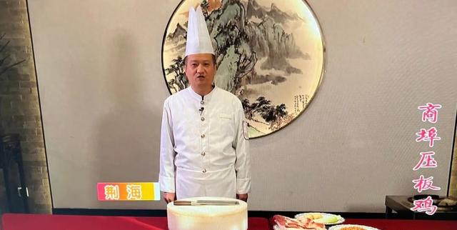公鸡花胶 2026年花胶煲公鸡好 还是煲母鸡好