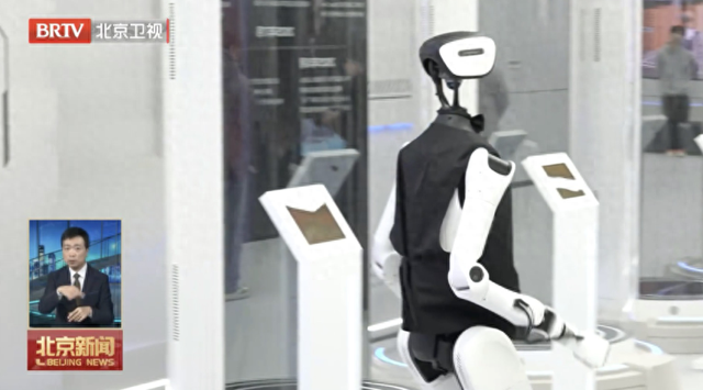 几天没关注	，北京人形机器人进化成这样了？