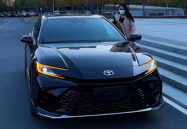 丰田又成功了！新车31天卖出19303辆，油耗4.2L，却只卖12.03W