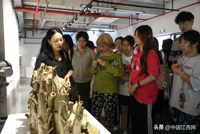 花车巡游、全城大戏……景德镇的秋天，上演了一场文化盛宴