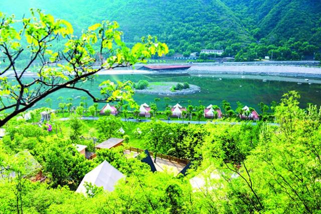 嶂石岩“变形记”——融合·升级·焕新激发山水新活力