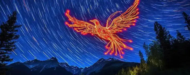 科技感满满！千山奇妙夜光影大秀如梦似幻