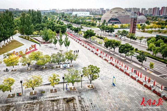一眼心动！大同文瀛湖风景区“国旗+鲜花”扮靓“双节”~