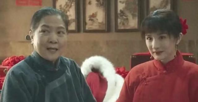 条件不符别演农村女人！全程苦瓜脸，老戏骨也带不动这个"戏混子"