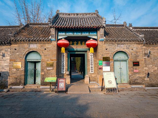 冬日暖阳下的清真寺