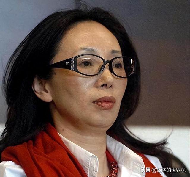女首富戴秀丽：生活奢靡无度，丈夫有苦难言，离婚后带走100万