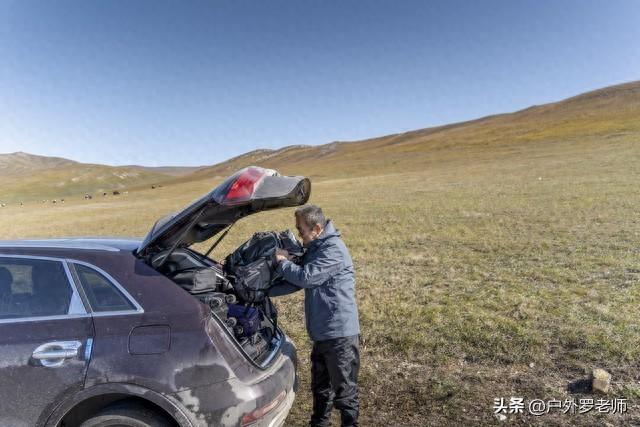 退休自驾不用搬箱！“一卡一包一车”，说走就走超轻松