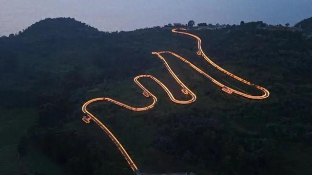 滇池绿道亮灯 点亮温柔夜色
