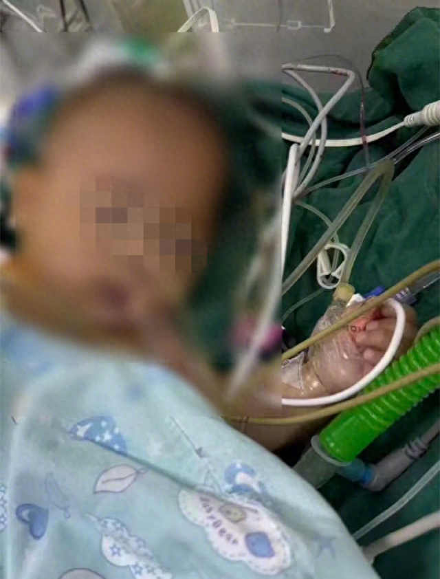 “小洛熙”家属已报警，个人隐私及就医记录遭泄露！家属称失去孩子已悲痛万分，呼吁舆论理性发声