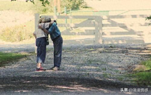 撩人的套路一问一答大全（很甜很撩对话一问一答）