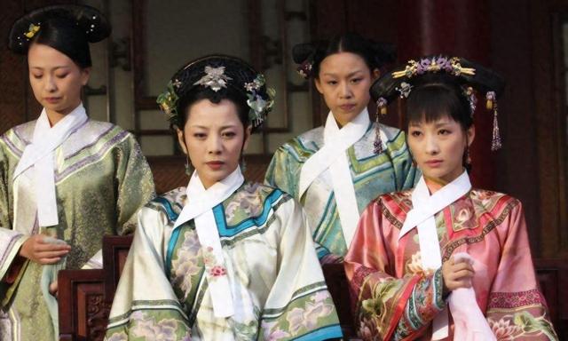 慈禧将19岁宫女，嫁给60岁老太监，洞房花烛夜，太监一把扯下