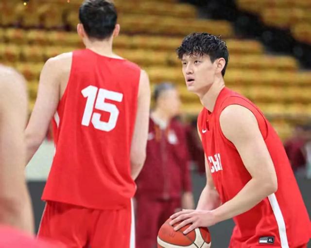 中国男篮4分惜败韩国，郭士强评价一针见血，这2人下场有望首发！