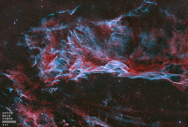 面纱星云局部 | 图片来源及版权： 冬天快乐