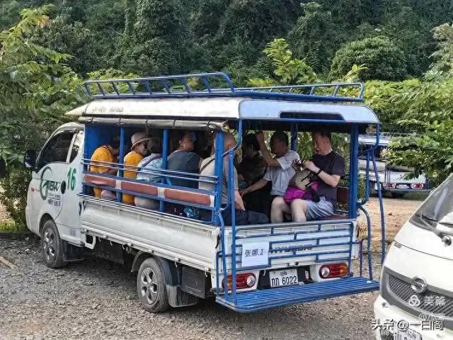 蓝色泻湖之时光跳跃