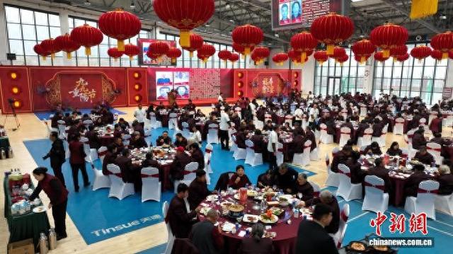 村企携手 承德“矿中村”蝶变