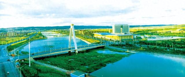 雕琢“精致小城” 擘画转型提质新图景——霍林郭勒市以城市更新打造宜居宜业宜游现代化新城