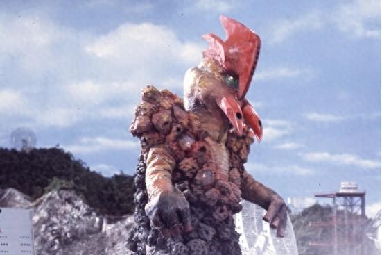 奥特曼ol强搏王（艾斯奥特曼中超兽排行前10名）