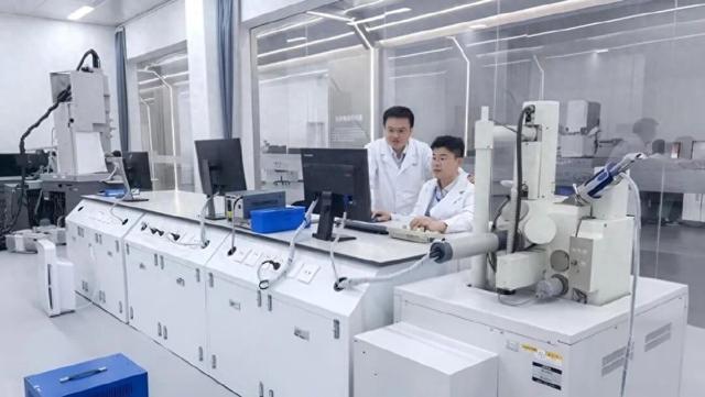 全国首位！重大学子以“实践成果”获得工程类博士学位