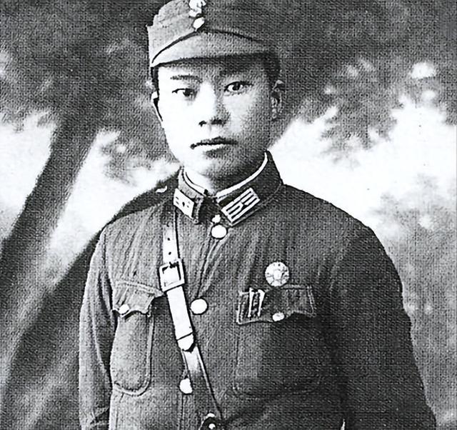 彭德怀得力猛将	，毛主席说他将来必反，彭老总不信，后来果然反了