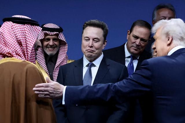 “特马”复合？马斯克重投共和党怀抱！