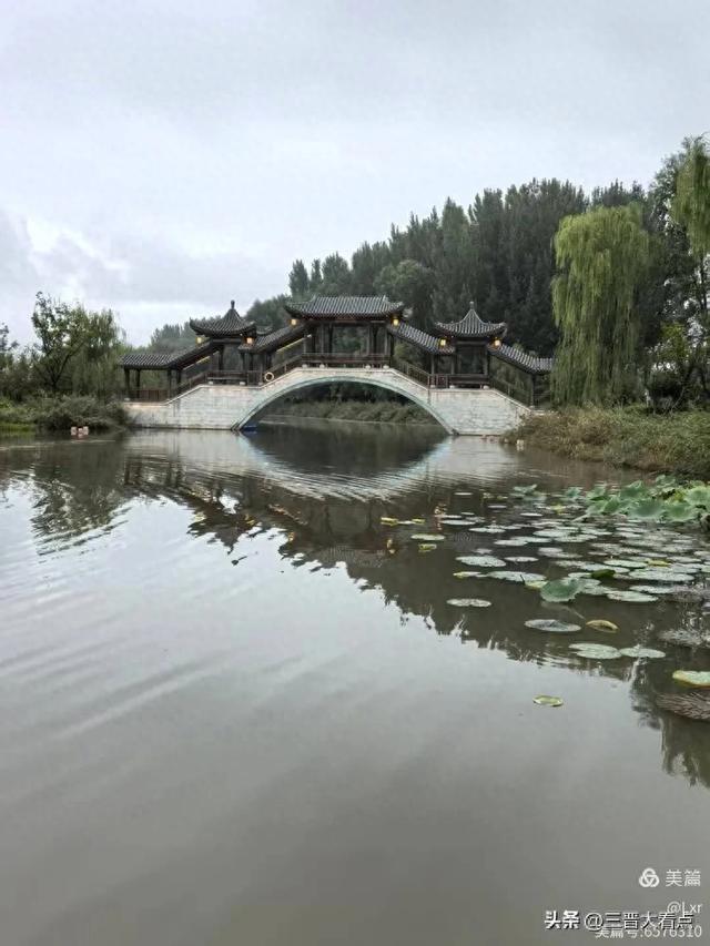 秋雨绵绵漳泽湖