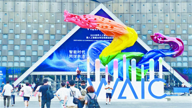 美顶尖AI专家去了趟上海，口风大变：美犯下大错，这局中国赢了