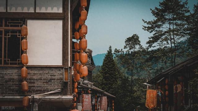 四川又一小镇火了，占地 1.9 万亩总投资 30 亿，有望超过黄龙溪古镇