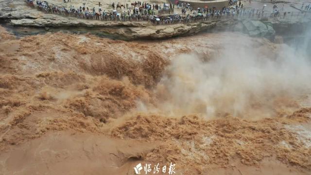 壶口瀑布景区，单日客流量突破1.46万人次！