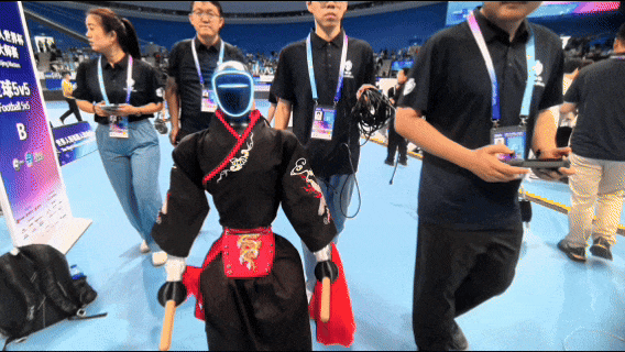 FZMotion助力G1“驰稳”战队出征2025世界人形机器人运动会