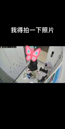 外卖员要求独自在家孩子开门拍照签收，遭拒后暴躁摔餐离去，当事网友：美团称会进行处罚
