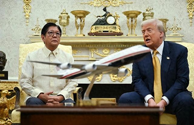 怕丢中国877亿市场？刚闯南海就恢复电子签，马科斯终于认清现实，菲律宾对中方态度180度转变