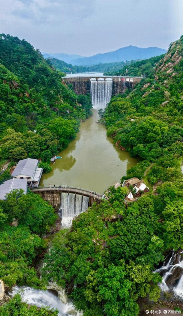雨中俯瞰黄巢水库