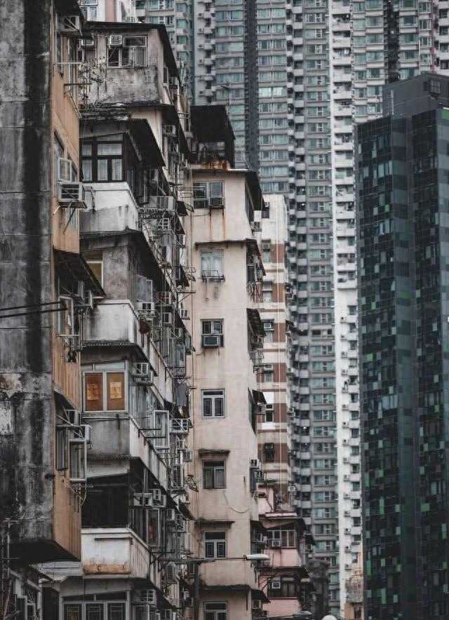 中央定调：住在30年以上老小区的人有福了	，预计5000万人将受益！