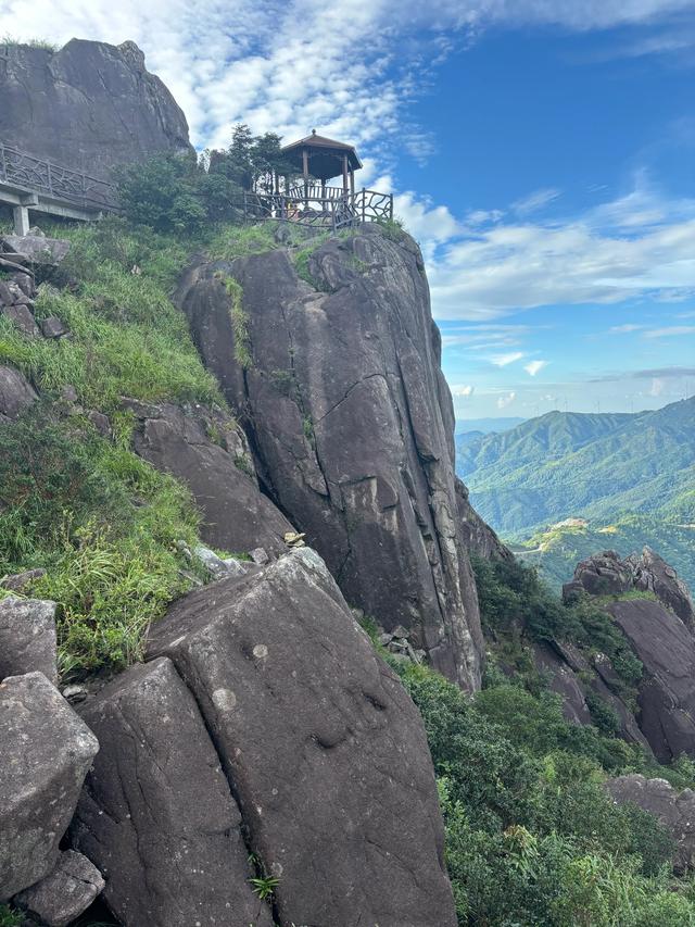 梦寐里偷偷想回的故乡