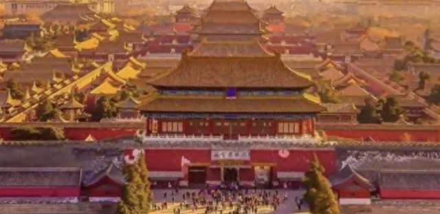 故宫养心殿为何常年阴冷潮湿？直到专家挖开地板	，才发现其中秘密