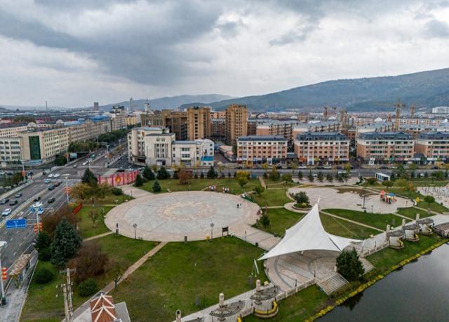 河南有一个县城，被誉为“绿色王国”，风景优美，适合避暑