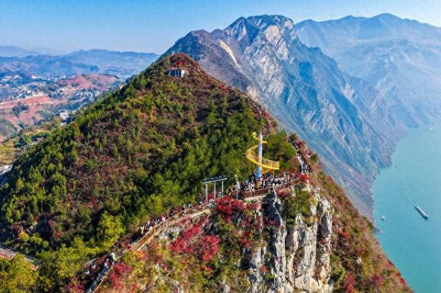 央媒看重庆｜重庆巫山：470万人次“追红”背后的“出圈”逻辑