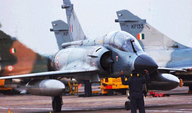 中俄联手“清场”！印度中亚军事基地被拔，新疆22年空中威胁终结