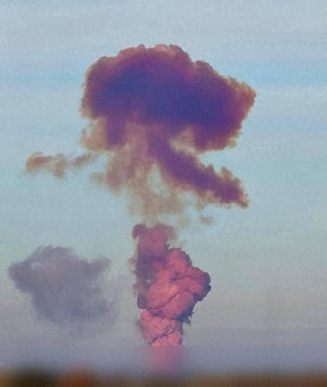 轰隆一声巨响，核导弹爆炸	，普京失去对美底牌，东风5C成全球唯一