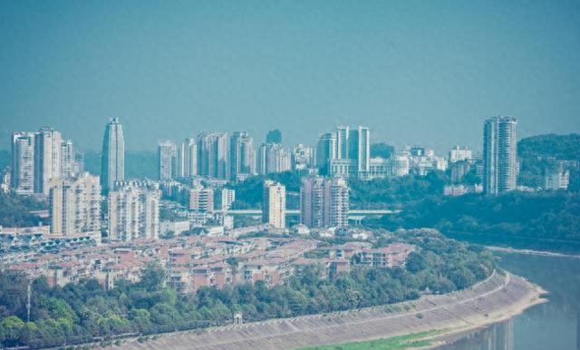 四川大喜讯！泸州迎来发展新机遇，住在这儿的人太幸福了！