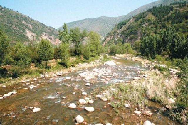 从“白石滩”到“欹湖”——在实景实地中寻迹王维