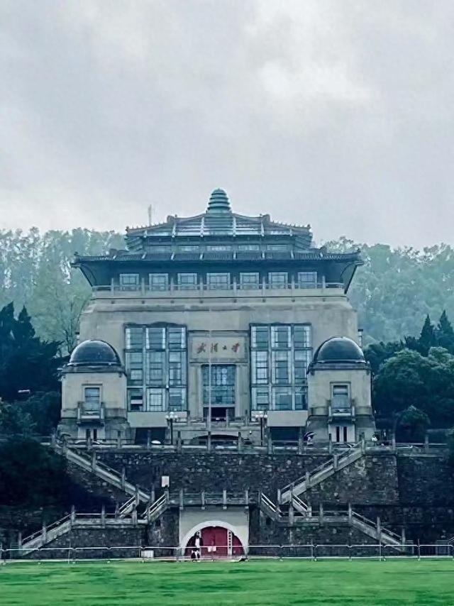 探幽怀旧，真的不用去远方:老校园与老公园都可看昔日时光