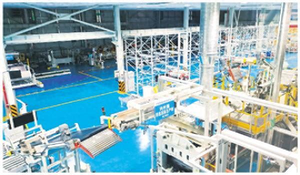 探访我国首条数字化民用航空轮胎生产线——千钧“战靴”桂林造