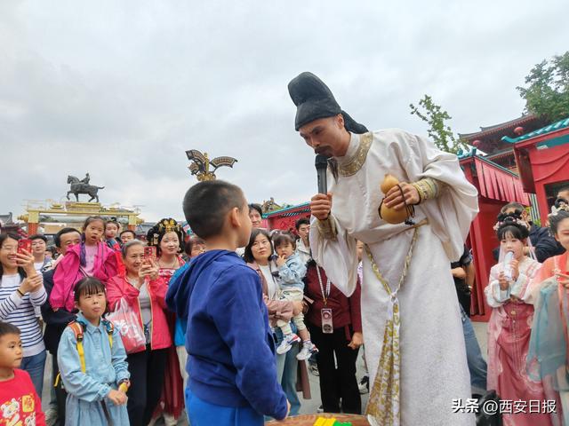 跟着唐诗看演出 感受千年古都盛世风华