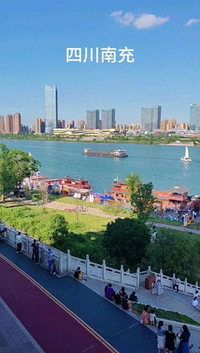 去了趟四川南充，真心实话说：南充真的比网上说的有意思多了呀