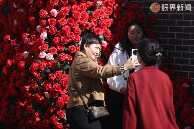 乌鲁木齐老街巷变身特色街区 来这里感受假日幸福