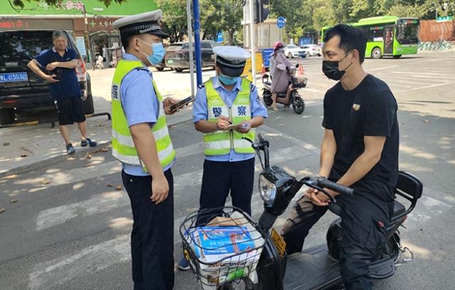 10月1日起，电动车上路迎来“2不准3不能”新要求，车主注意了