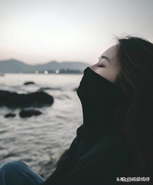 男人征服一个女人最高级的方式，不是天天发微信给她，而恰恰相反