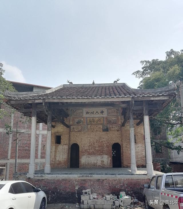 广西南宁市武鸣区有座200年历史的古戏台，至今保留完好值得一看