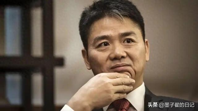 第二季度净利润差距悬殊：腾讯556亿，拼多多327亿，京东美团呢？